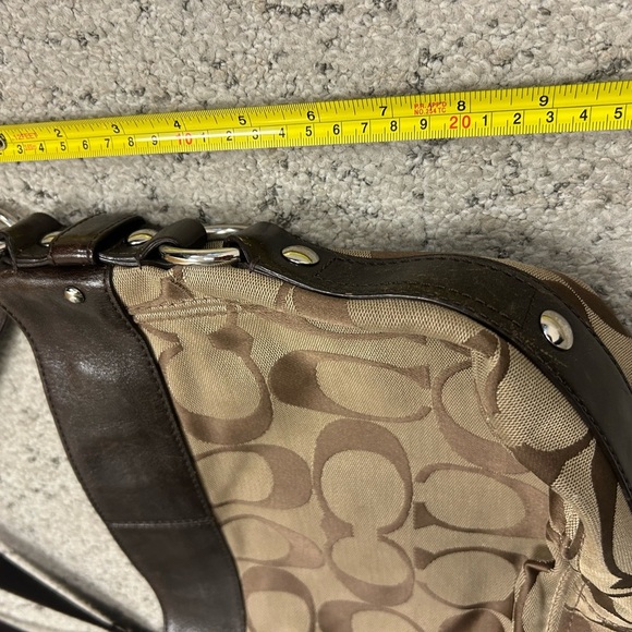 Coach Brown and Tan Signature Shoulder Bag - Picture 13 of 16
